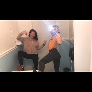 Meet your Posher, Madeline